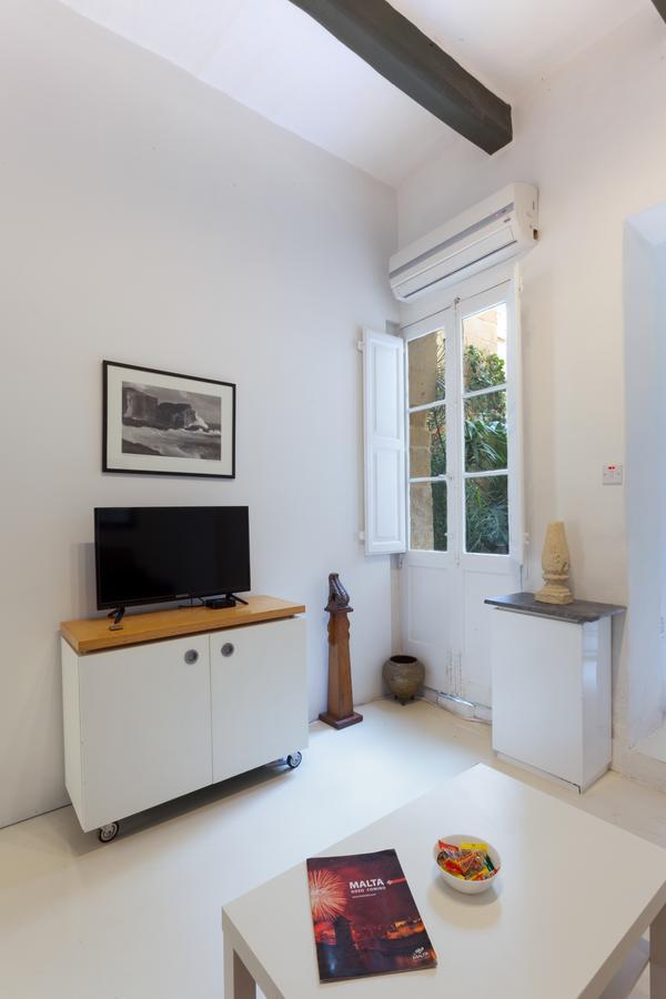 Your Apartment Il-Furjana Exterior photo